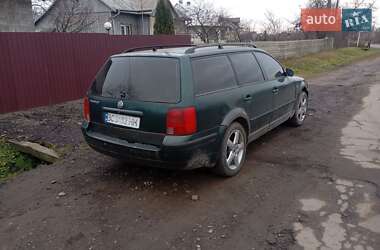 Універсал Volkswagen Passat 1998 в Рудки