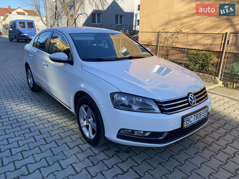 Volkswagen Passat 2013 Volkswagen Passat 2013
