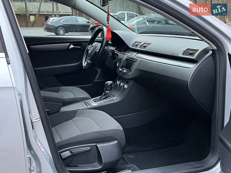 Седан Volkswagen Passat 2012 в Луцке фото 20 Седан Volkswagen Passat 2012 в Луцке
