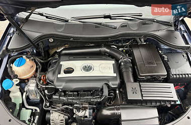 Универсал Volkswagen Passat 2012 в Киеве