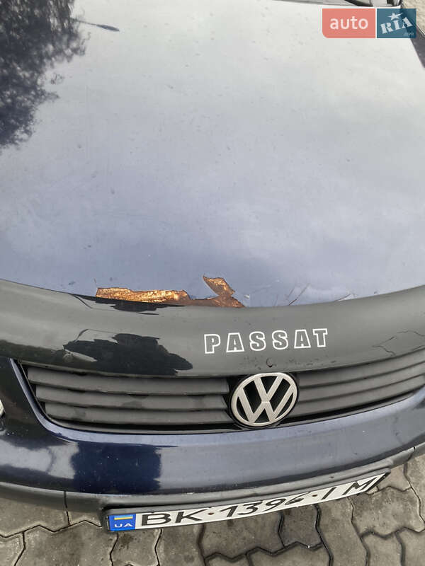Універсал Volkswagen Passat 1999 в Рівному