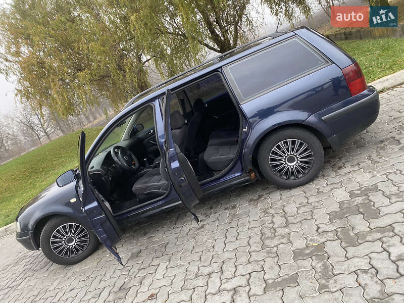 Універсал Volkswagen Passat 1999 в Рівному