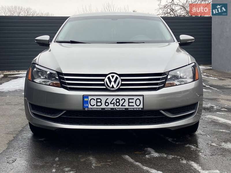 Седан Volkswagen Passat 2011 в Чернигове