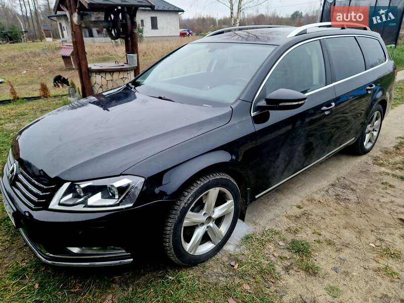 Универсал Volkswagen Passat 2012 в Старой Выжевке