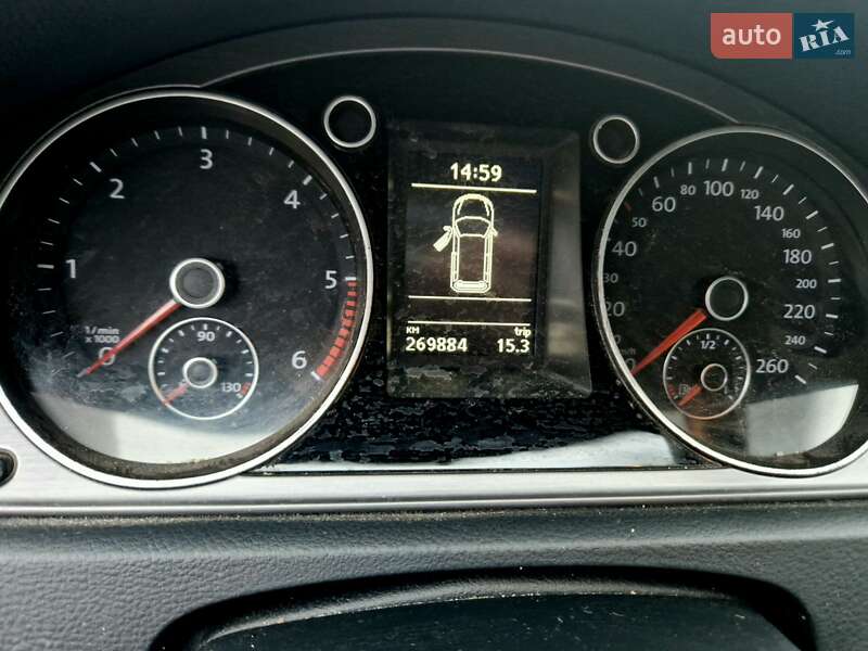 Универсал Volkswagen Passat 2012 в Старой Выжевке