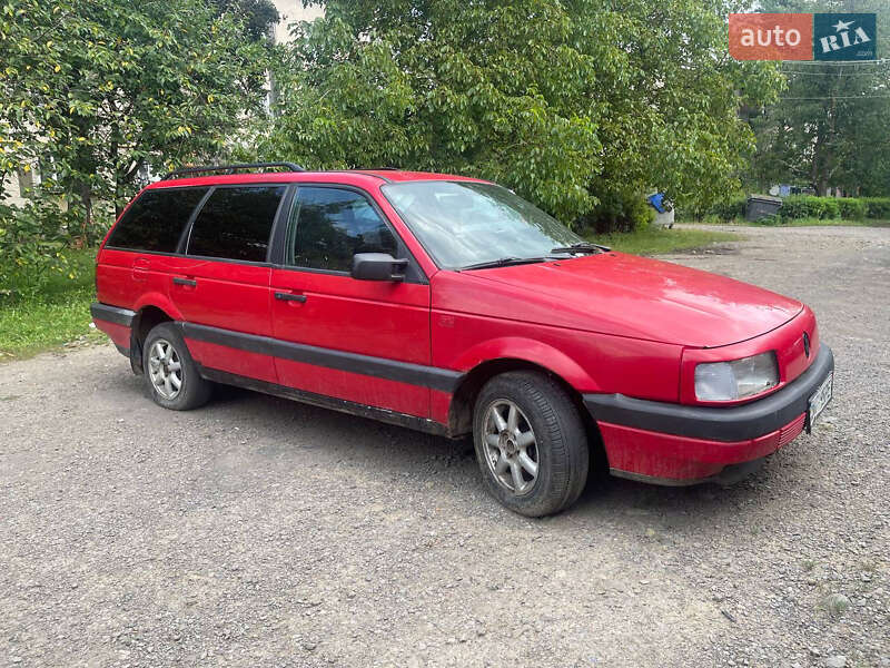 Универсал Volkswagen Passat 1990 в Перечине