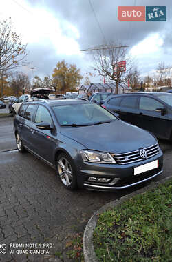 Універсал Volkswagen Passat 2013 в Львові