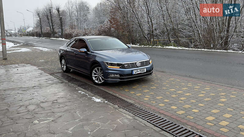 Седан Volkswagen Passat 2015 в Сваляве