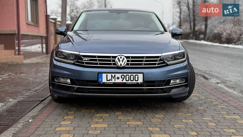 Седан Volkswagen Passat 2015 в Сваляве