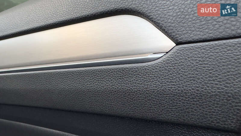 Седан Volkswagen Passat 2015 в Сваляве