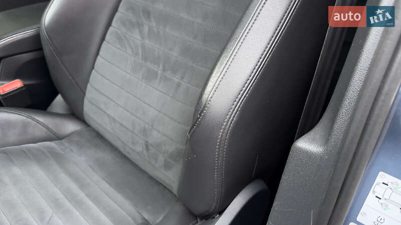 Седан Volkswagen Passat 2015 в Сваляве