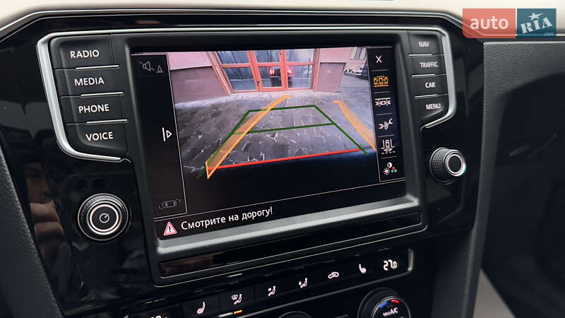 Седан Volkswagen Passat 2015 в Сваляве