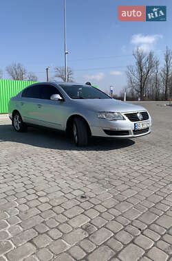 Седан Volkswagen Passat 2005 в Тернополі