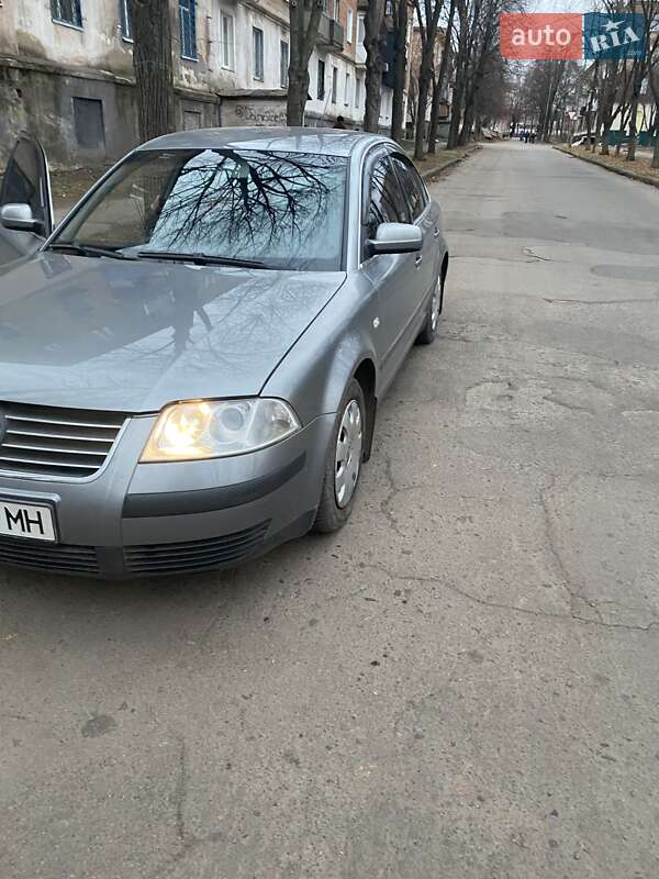 Седан Volkswagen Passat 2003 в Кривому Розі