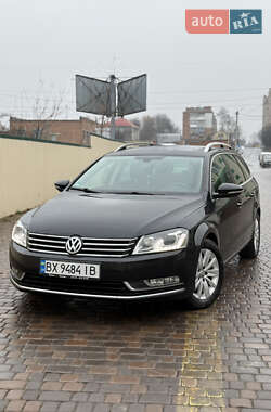 Універсал Volkswagen Passat 2011 в Хмельницькому