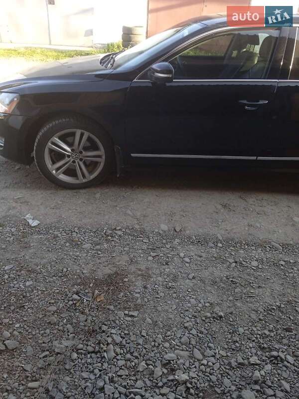 Седан Volkswagen Passat 2014 в Стрые