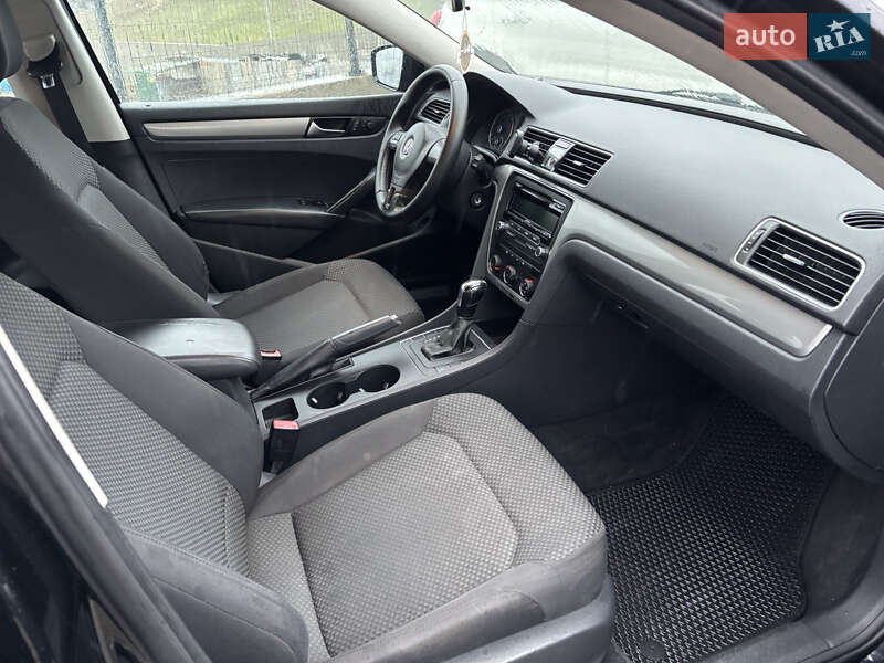 Седан Volkswagen Passat 2012 в Киеве