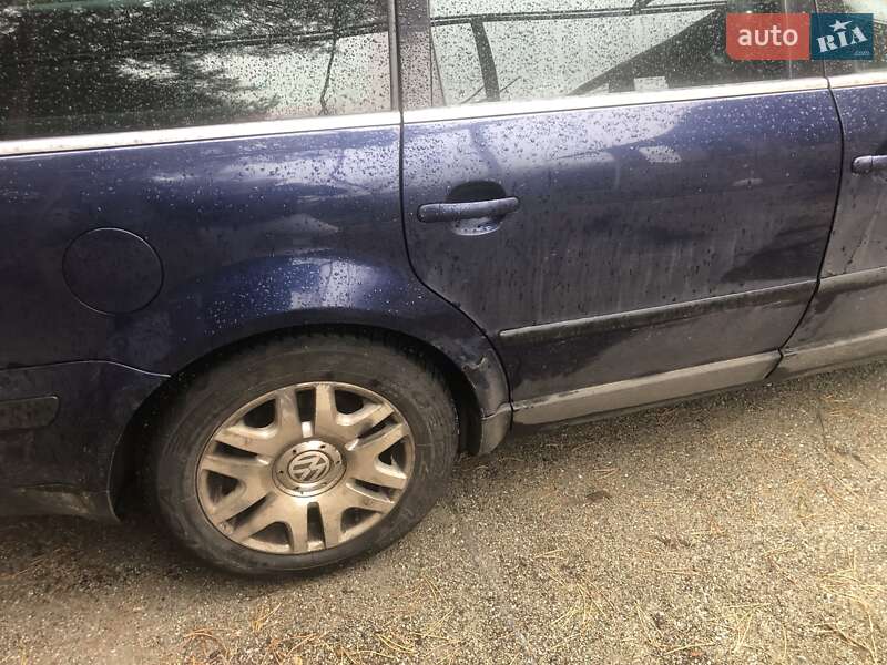 Універсал Volkswagen Passat 2004 в Києві
