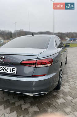 Седан Volkswagen Passat 2021 в 