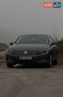 Седан Volkswagen Passat 2015 в Козятині