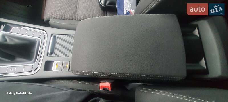 Универсал Volkswagen Passat 2015 в Одессе фото 8 Универсал Volkswagen Passat 2015 в Одессе