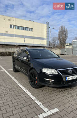 Універсал Volkswagen Passat 2009 в Житомирі