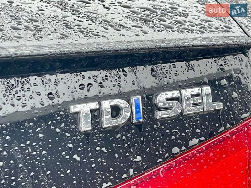 Седан Volkswagen Passat 2015 в Житомирі