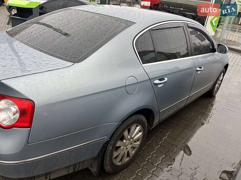 Седан Volkswagen Passat 2010 в Одессе