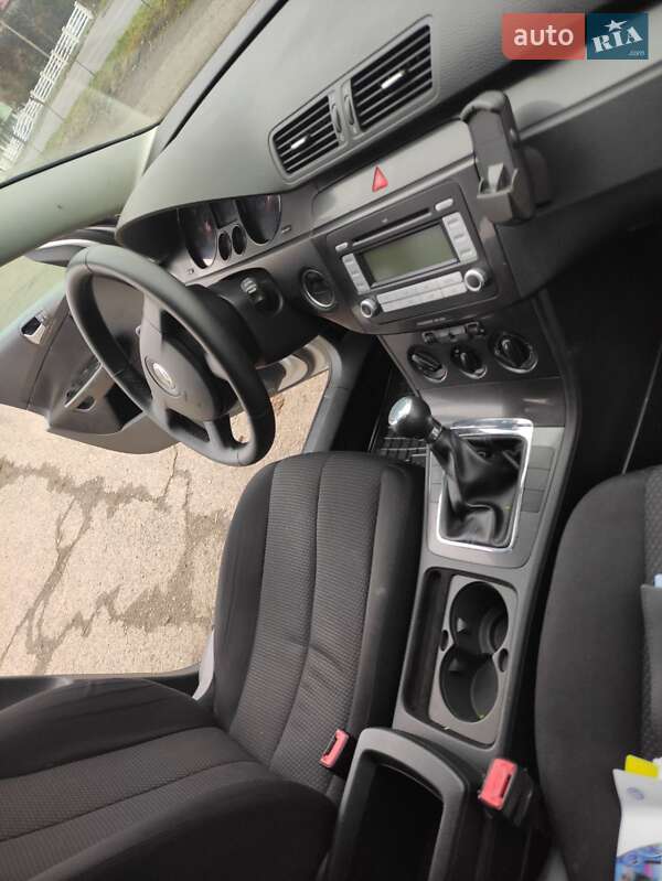 Универсал Volkswagen Passat 2006 в Коломые