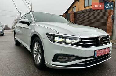 Volkswagen Passat 2021