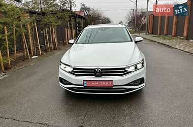 Універсал Volkswagen Passat 2021 в Києві