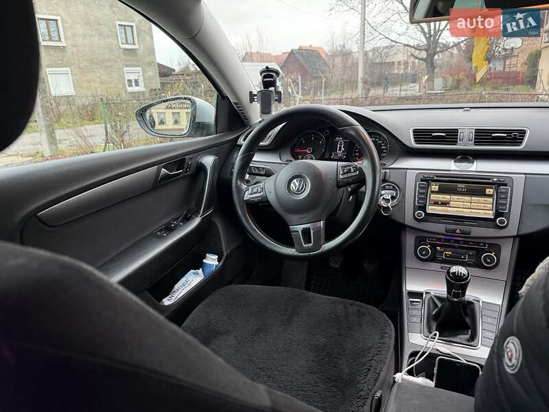 Универсал Volkswagen Passat 2011 в Рахове фото 5 Универсал Volkswagen Passat 2011 в Рахове