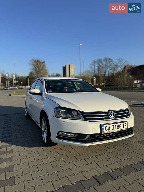 Седан Volkswagen Passat 2014 в Тальному