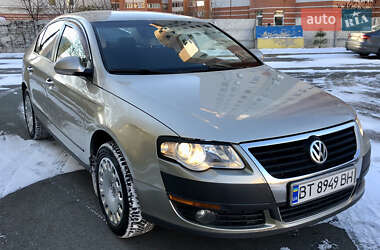 Седан Volkswagen Passat 2005 в Киеве