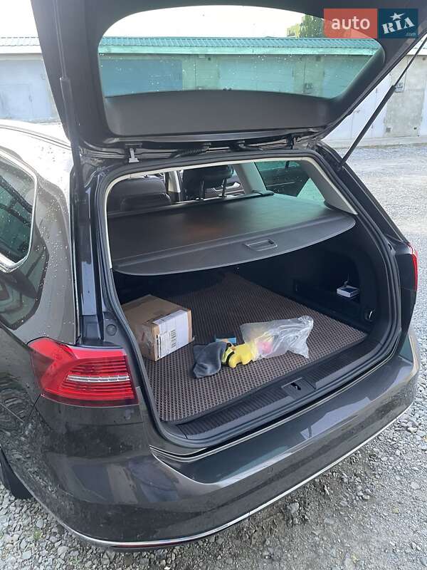 Універсал Volkswagen Passat 2015 в Кам'янець-Подільському