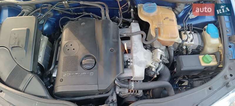 Универсал Volkswagen Passat 1998 в Теплике