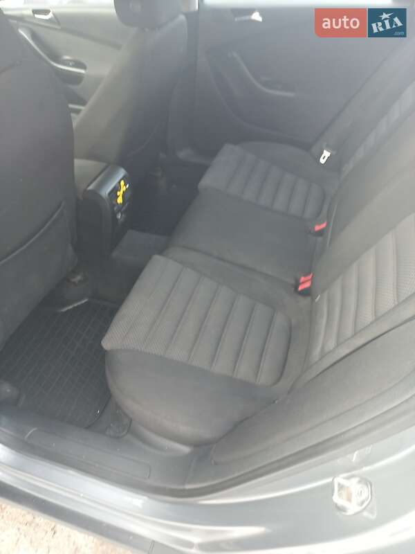 Универсал Volkswagen Passat 2007 в Краснограде