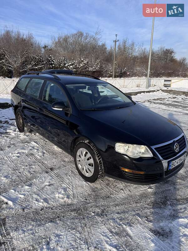 Универсал Volkswagen Passat 2009 в Львове
