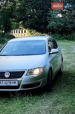 Седан Volkswagen Passat 2005 в Коломые