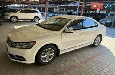Седан Volkswagen Passat 2016 в 