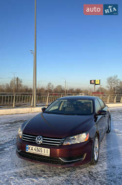 Седан Volkswagen Passat 2013 в Києві