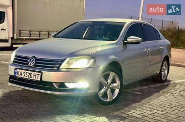 Volkswagen Passat 2011