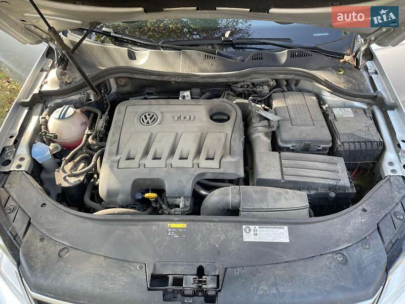 Універсал Volkswagen Passat 2014 в Сумах