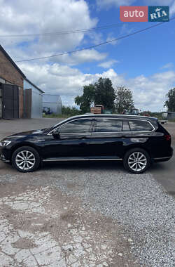 Универсал Volkswagen Passat 2016 в Конотопе