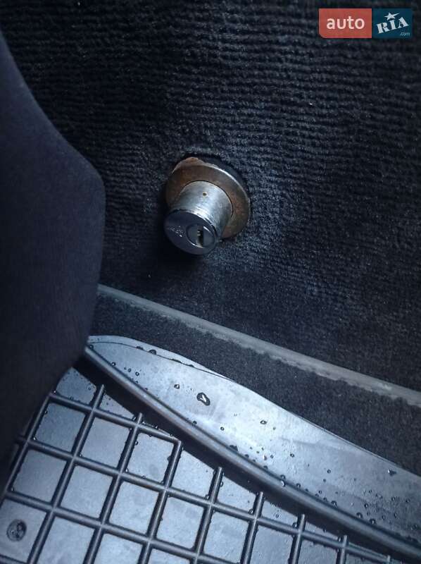 Седан Volkswagen Passat 2001 в Ходореві