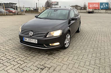 Універсал Volkswagen Passat 2010 в Сарнах