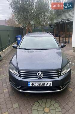 Універсал Volkswagen Passat 2011 в Львові