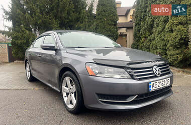 Седан Volkswagen Passat 2011 в Дніпрі