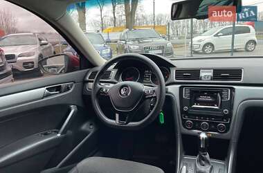 Седан Volkswagen Passat 2015 в Виннице