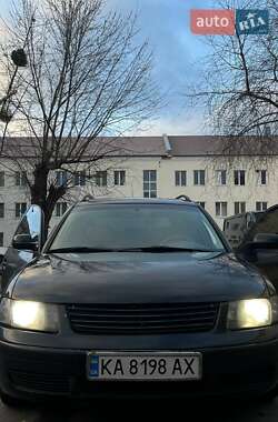 Універсал Volkswagen Passat 1998 в Києві